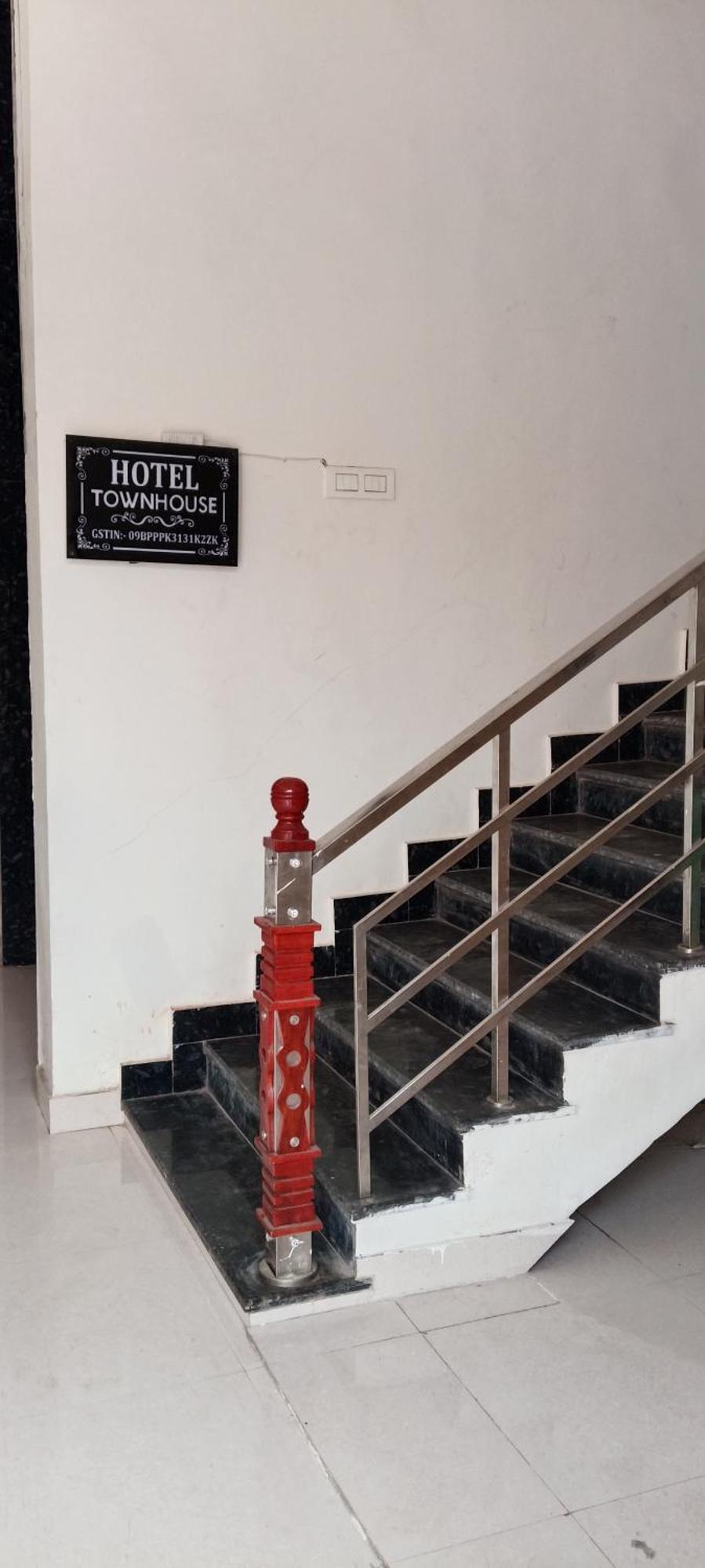 Hotel Blue Heaven Oyotownhouse Ghaziabád Exteriér fotografie
